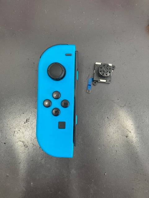 ☆Switch Joy-conスティック修理☆吹田市千里丘付近よりご来店頂きました(^^♪